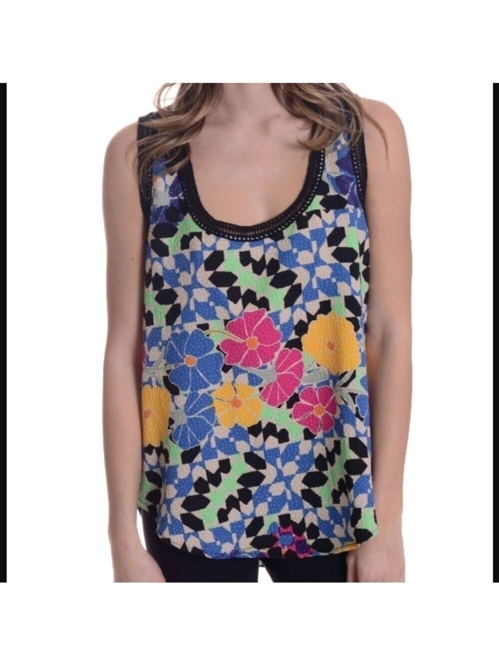 NEW - 🆕 Weston Wear Lily Lace Edge Floral Tank Top